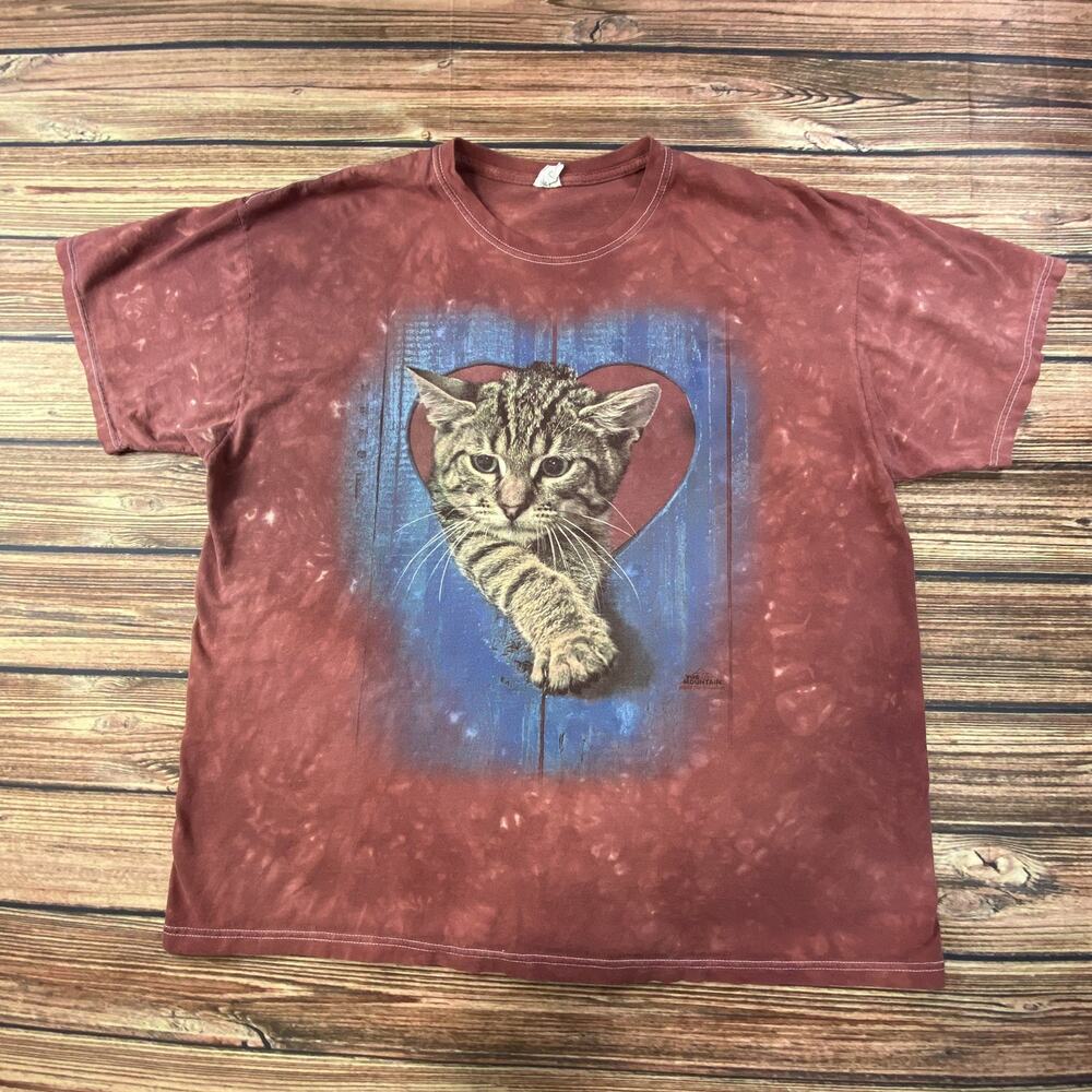 The Mountain Cat Heart Tie Dye Graphic T-Shirt Maroon Red Jerzees 2XL 2011